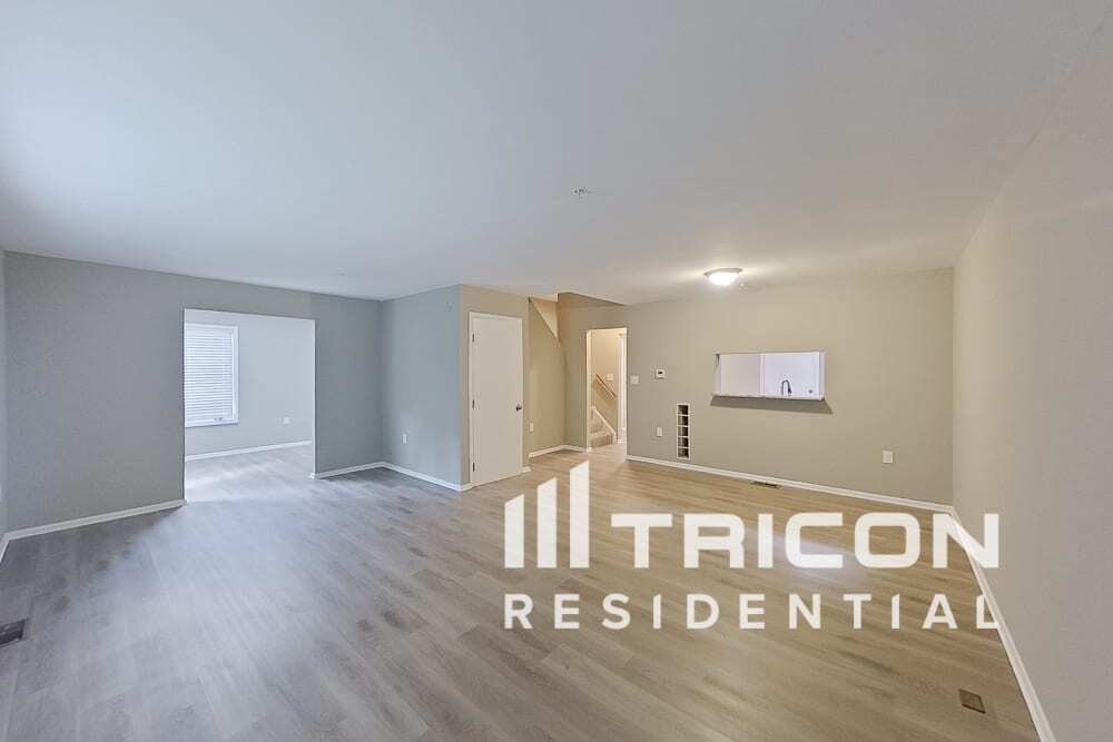 Building Photo - 4717 Summertime Dr
