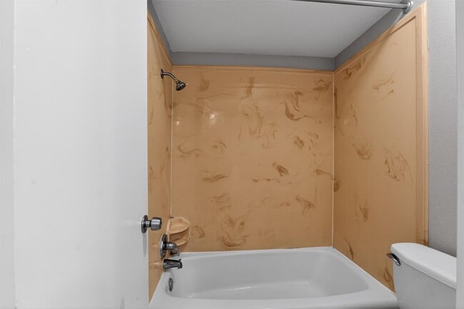 Building Photo - 406 Mistywood Dr