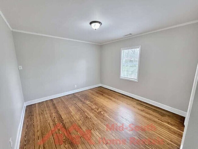 Building Photo - 1156 Brower St