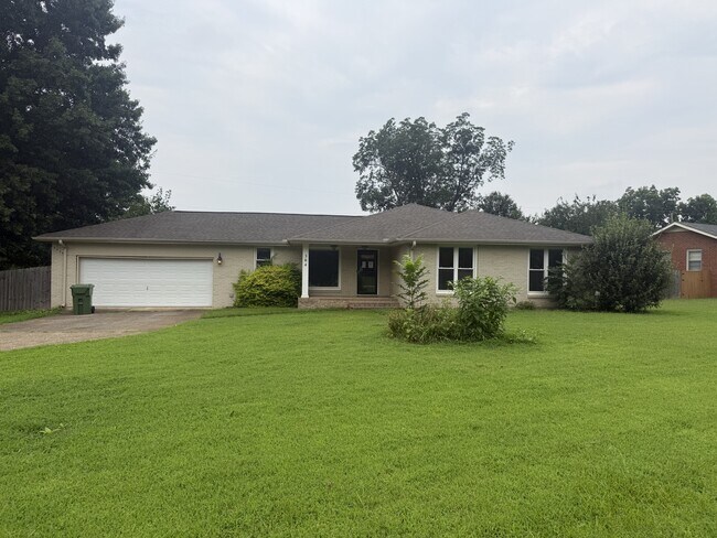 Building Photo - 304 Bellingrath Dr SW