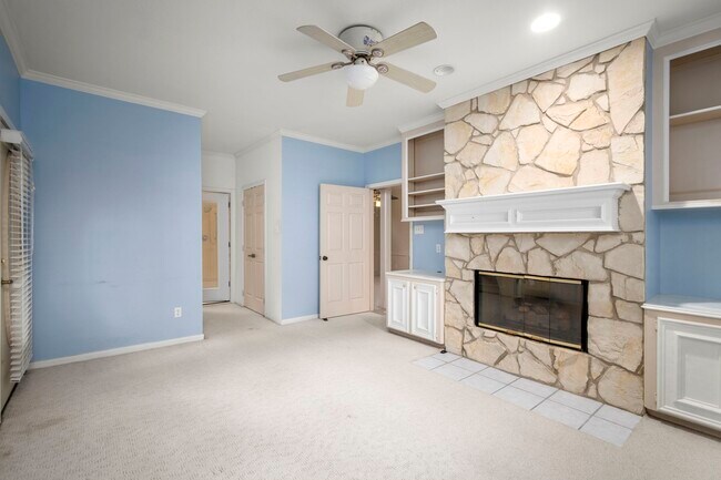 Building Photo - 14151 Buckingham Ln