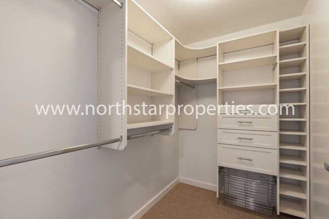 Building Photo - Unobstructed Views at The Strand