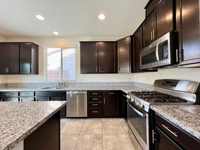 Building Photo - Coming Soon!!~ MODERN 4BD/3BA HOME IN GATED EL DORADO COMMUNITY! 2 AC UNITS! 3-CAR GR!