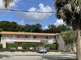 Building Photo - 709 SW 4th St