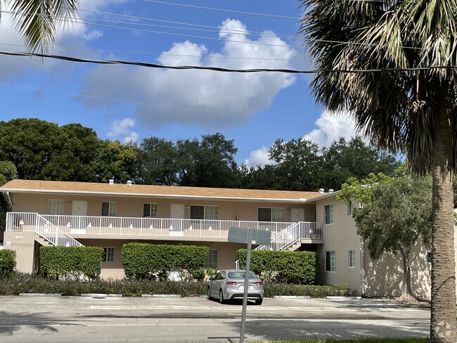 Building Photo - 709 SW 4th St