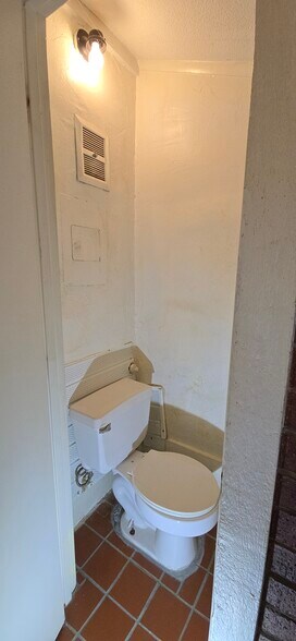 Building Photo - 511 N 4th St