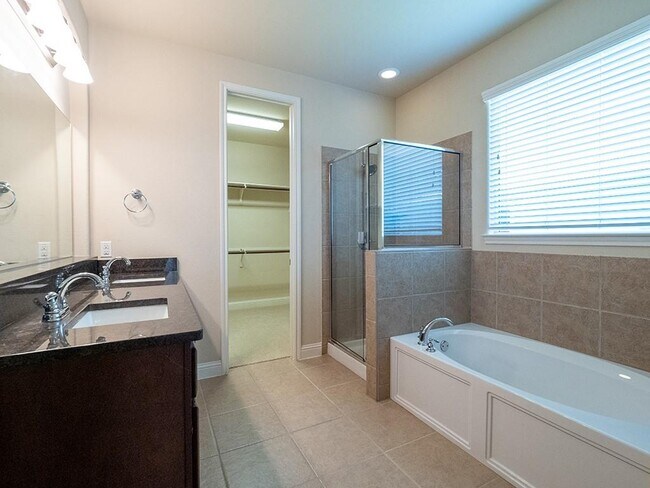 Building Photo - 6009 Wilcott Ct
