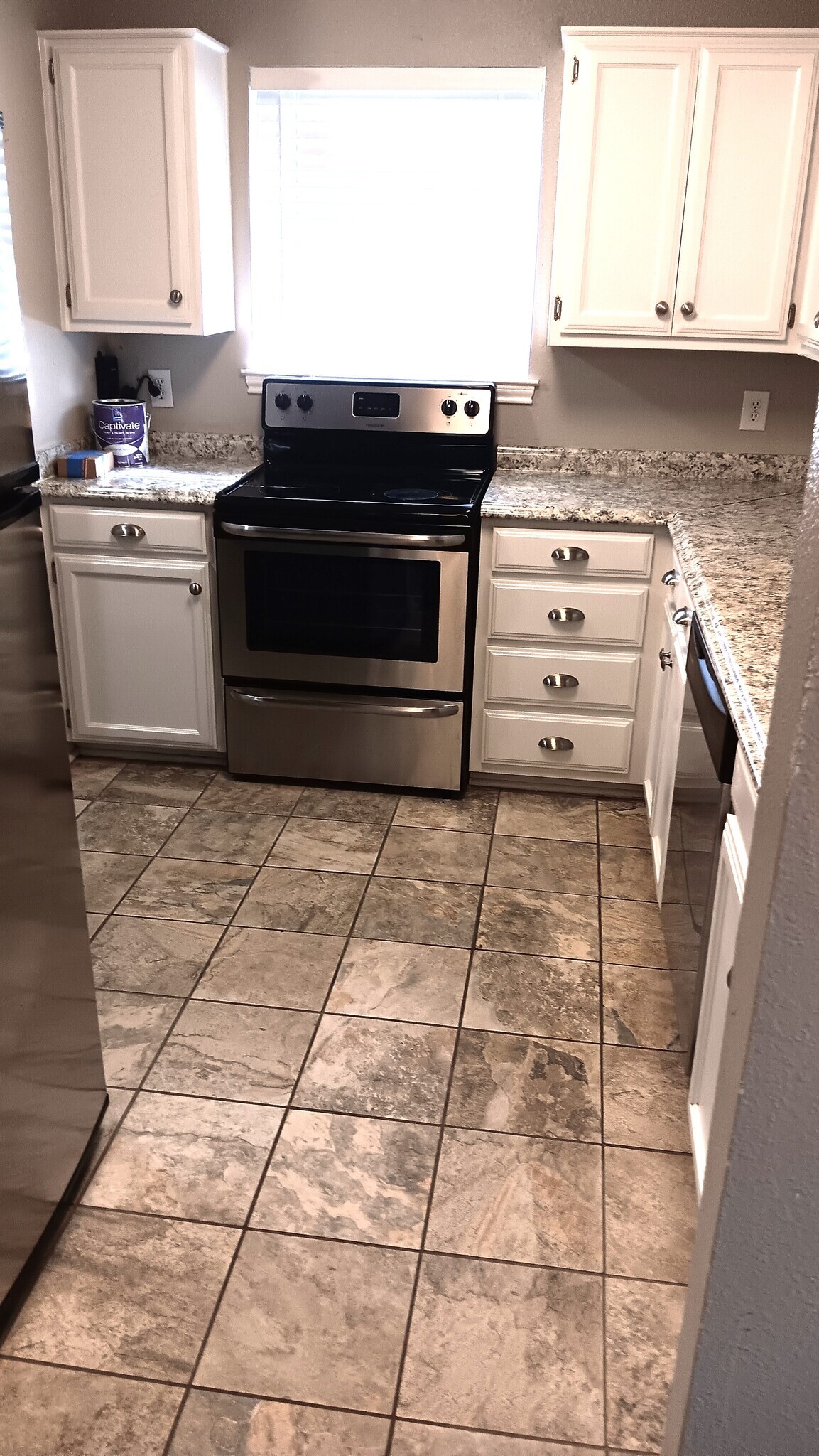Kitchen - 3113 Inglewood St