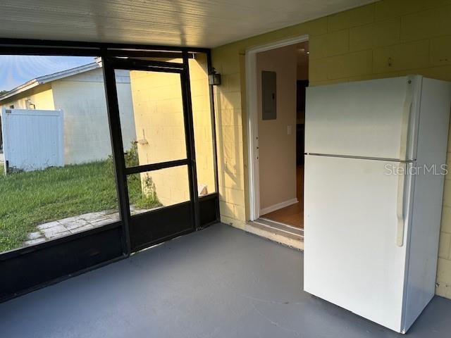 Building Photo - 725 Sunbright Dr