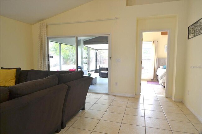 Building Photo - 4924 Hook Hollow Cir