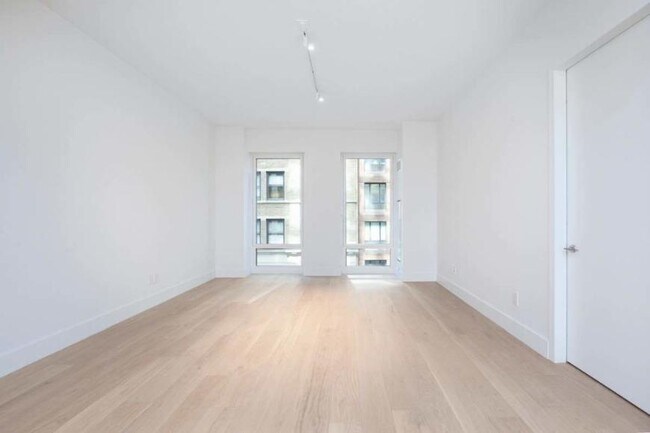 Building Photo - 1 bedroom in New York NY 10023