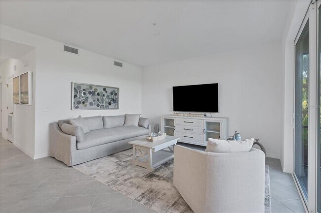 Building Photo - 14161 Heritage Landing Blvd