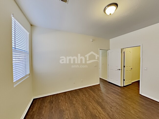 Building Photo - 10253 E Jerome Ave