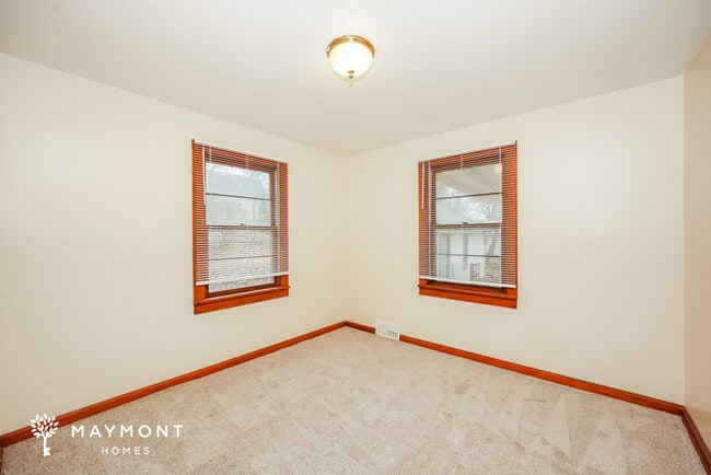 Building Photo - Charming 2 Bedroom Home Rittman, OH