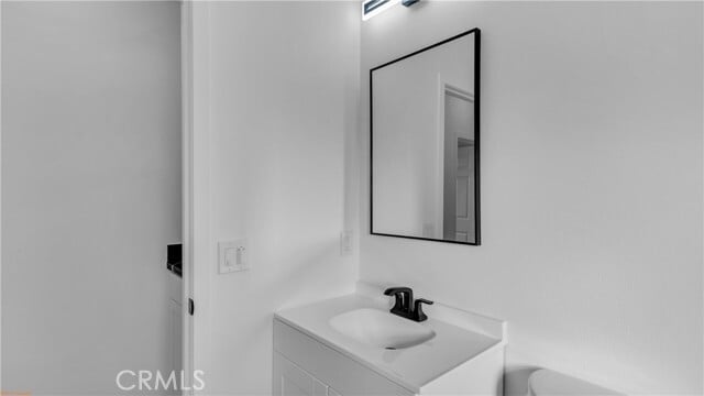 Building Photo - 72755 Sierra Vista Dr