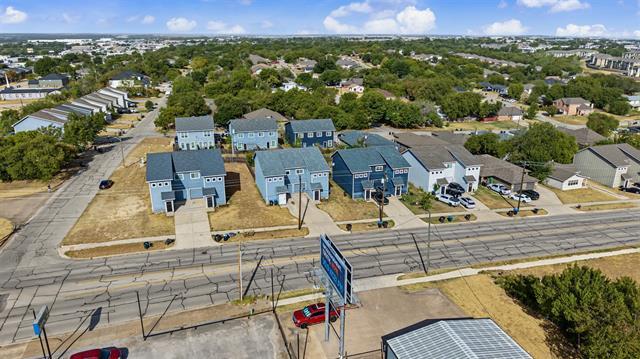 Building Photo - 3216 S Cherry Ln