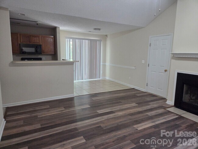 Building Photo - 437 Cedarcroft Dr
