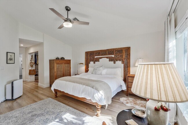 Building Photo - 2622 Country Golf Dr