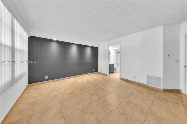 Building Photo - 1300 SW 125th Ave
