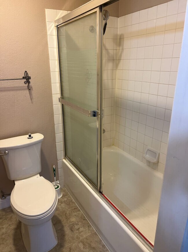 Building Photo - 4860 Nara Vista Way