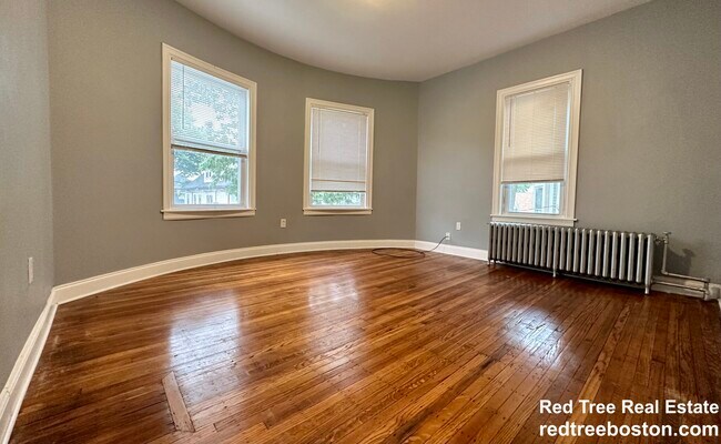 Building Photo - 14 Wolcott St