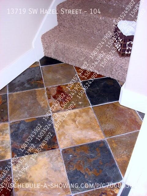 Building Photo - 13719 SW Hazel St