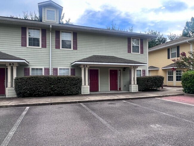 Building Photo - 2972 SW 35th Pl