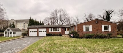Building Photo - Sprawling Brick Ranch with Huge Lot & Garage in Prime Nottingham Location