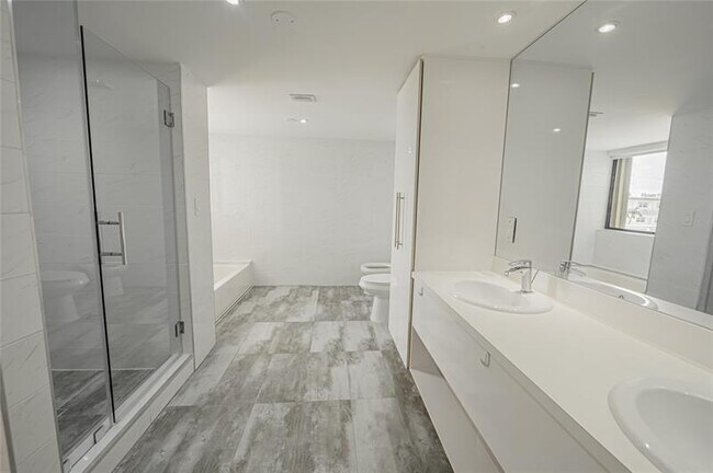 Building Photo - 468 Golden Isles Dr