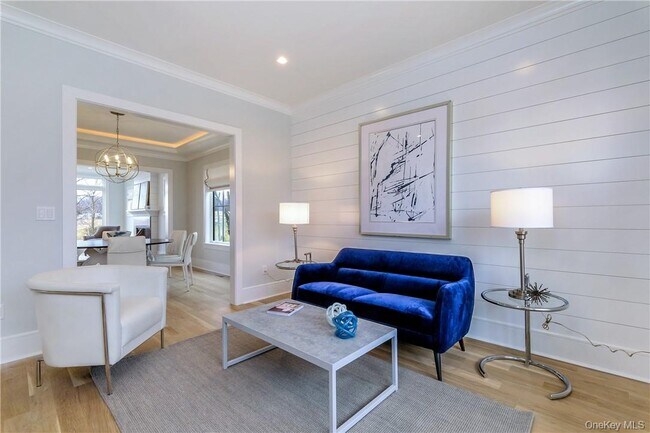 Building Photo - 184 Soundview Ave