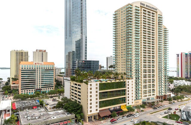 Building Photo - 60 SW 13th St