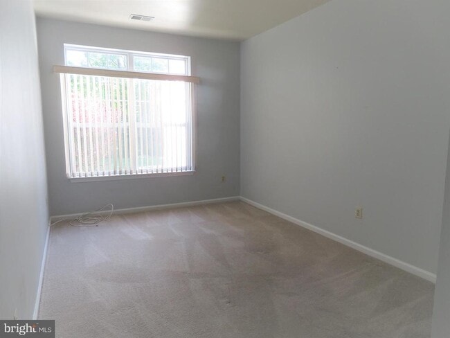 Building Photo - 113 Dresher Woods Dr