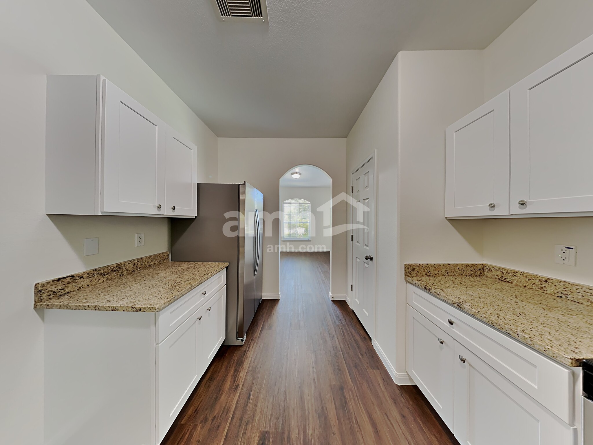 Building Photo - 2037 Vanamen Ct