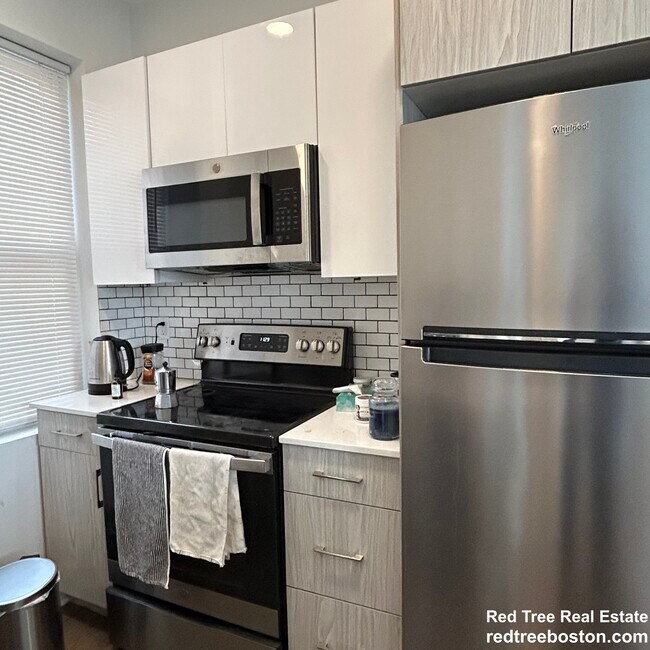 Building Photo - 31 Queensberry St