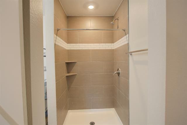 Building Photo - 10421 Losa Dr