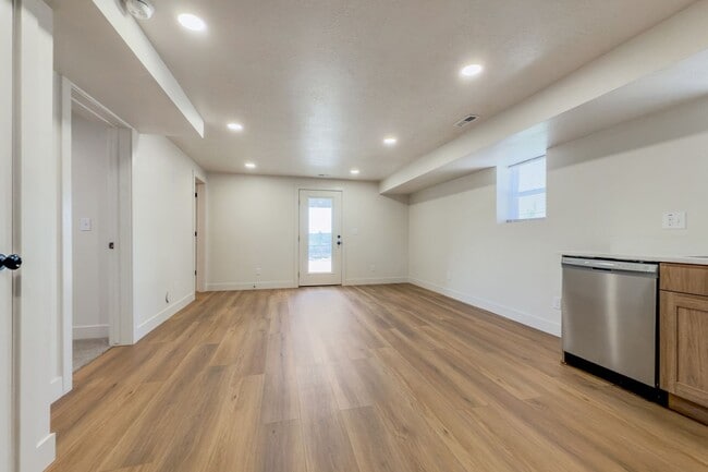 Building Photo - Modern 4-Bed, 2-Bath Home with Central Air...