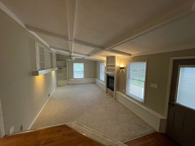 Building Photo - 2132 S 48th Ave