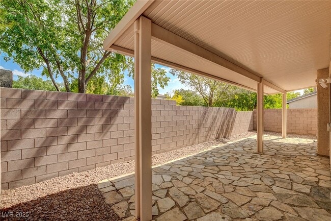 Building Photo - 10482 Calico Pines Ave