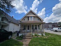 Building Photo - 3 Bedroom House