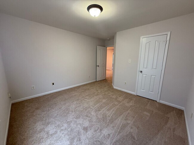 Building Photo - 4BR/2.5 BA Home in Monroe
