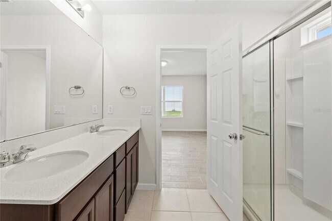 Building Photo - 1575 Aspen Ave