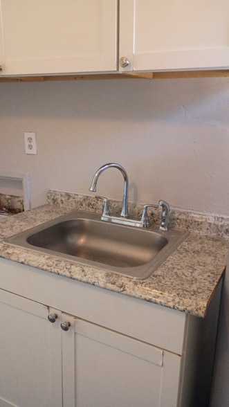 Building Photo - 2410 Mason St