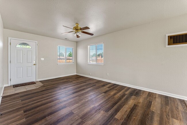 Building Photo - Charming Home in Sunnyside, DENVER