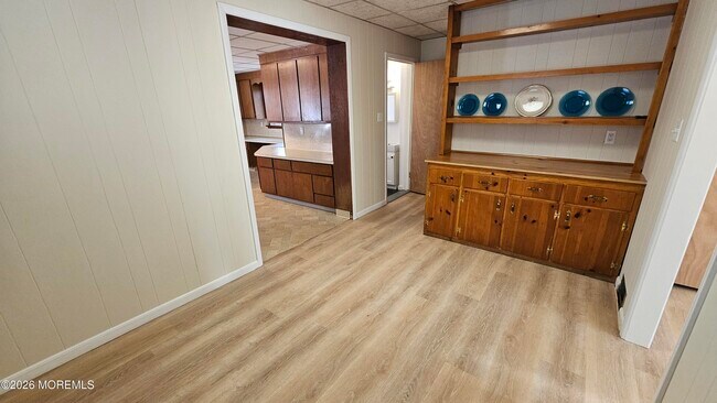 Building Photo - 12 Anderson Dr