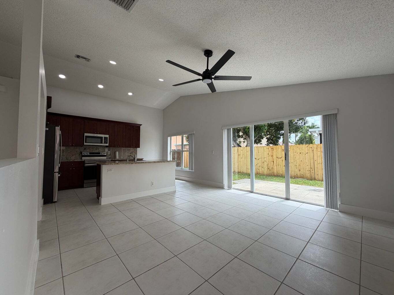 Building Photo - 3386 Treasure Ln