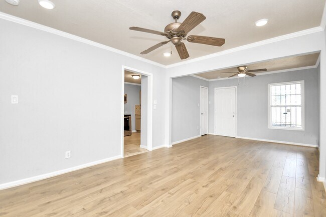 Building Photo - 225 N Carolina St