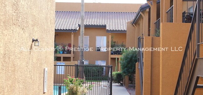 Primary Photo - 1831 W Mulberry Dr