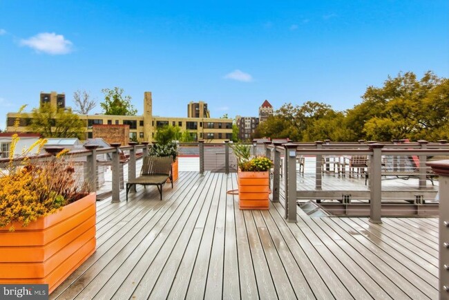 Building Photo - 3051 Idaho Ave NW