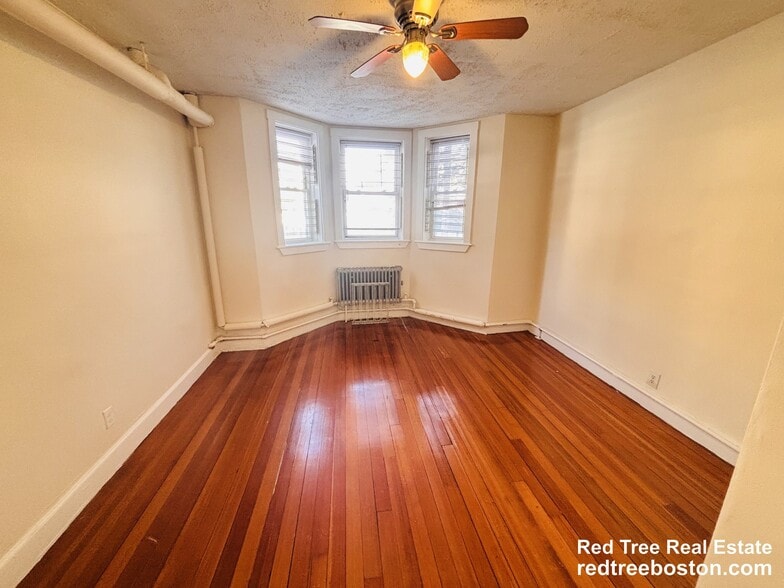 Building Photo - 524 Cambridge St