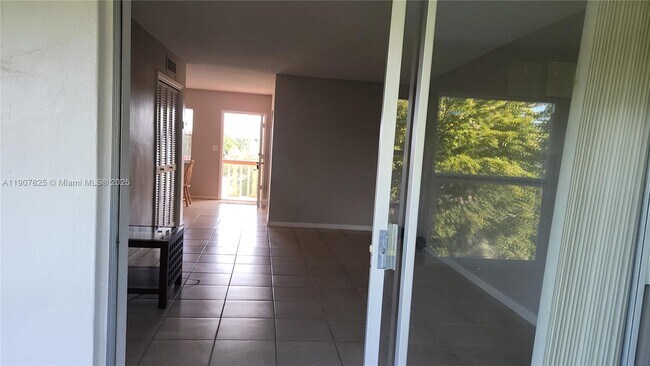 Building Photo - 4731 NW 10th Ct